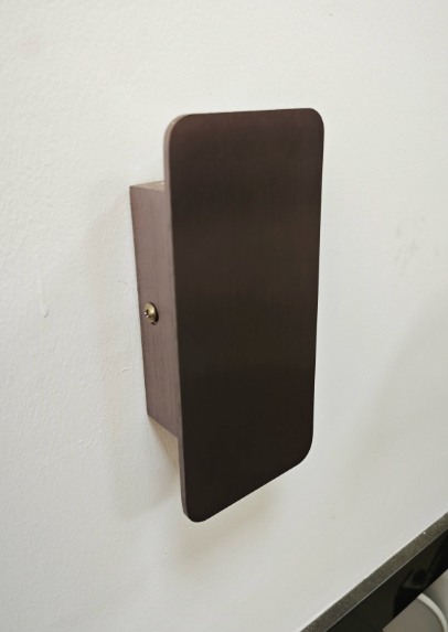 Minimalistinen Led-seinävalaisin – Hienovarainen valo ja moderni linja