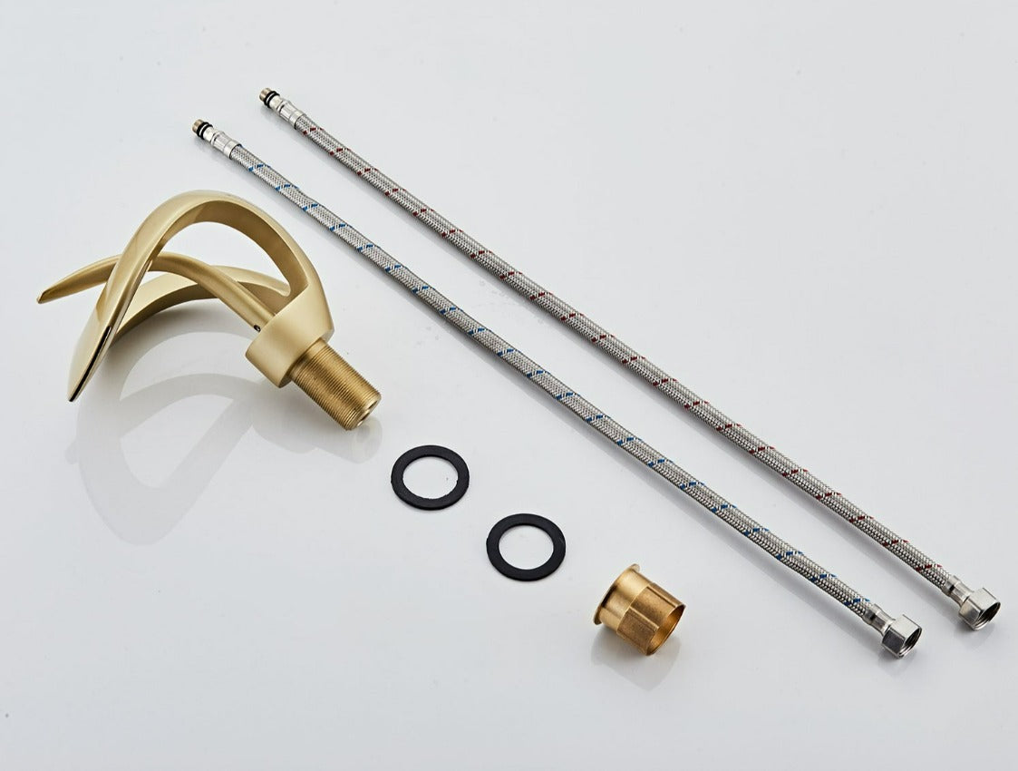 Modern Bathroom Faucet – Curved and Elegant Design