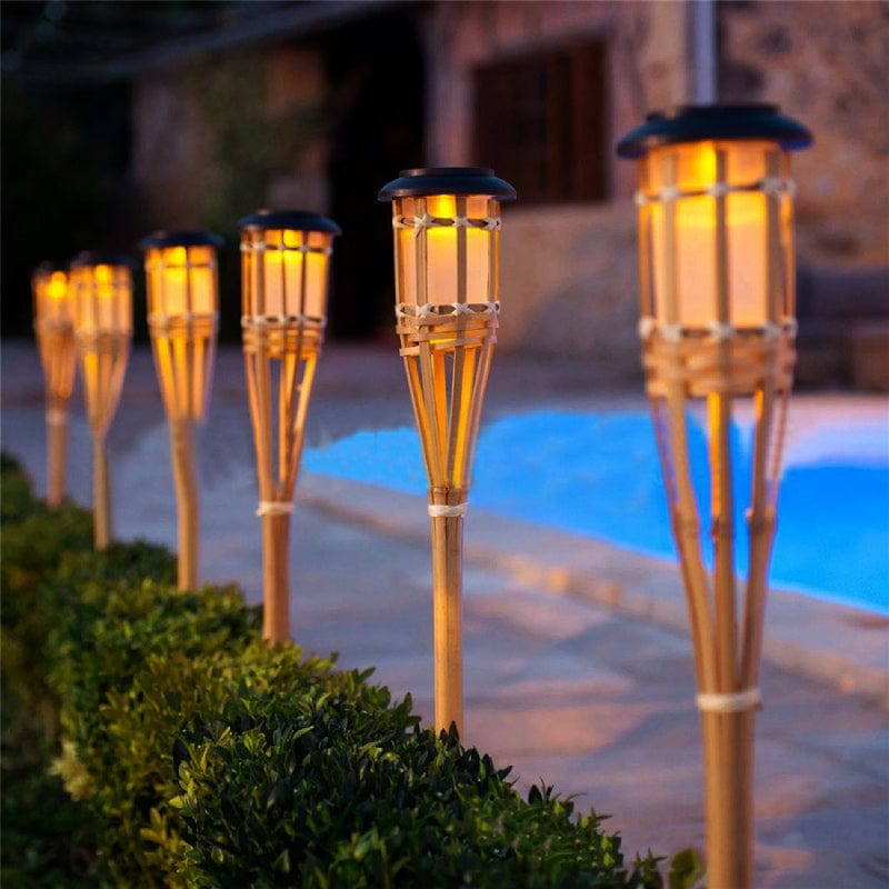 Solární Tiki lampa - Osvětlete své večery se stylem
