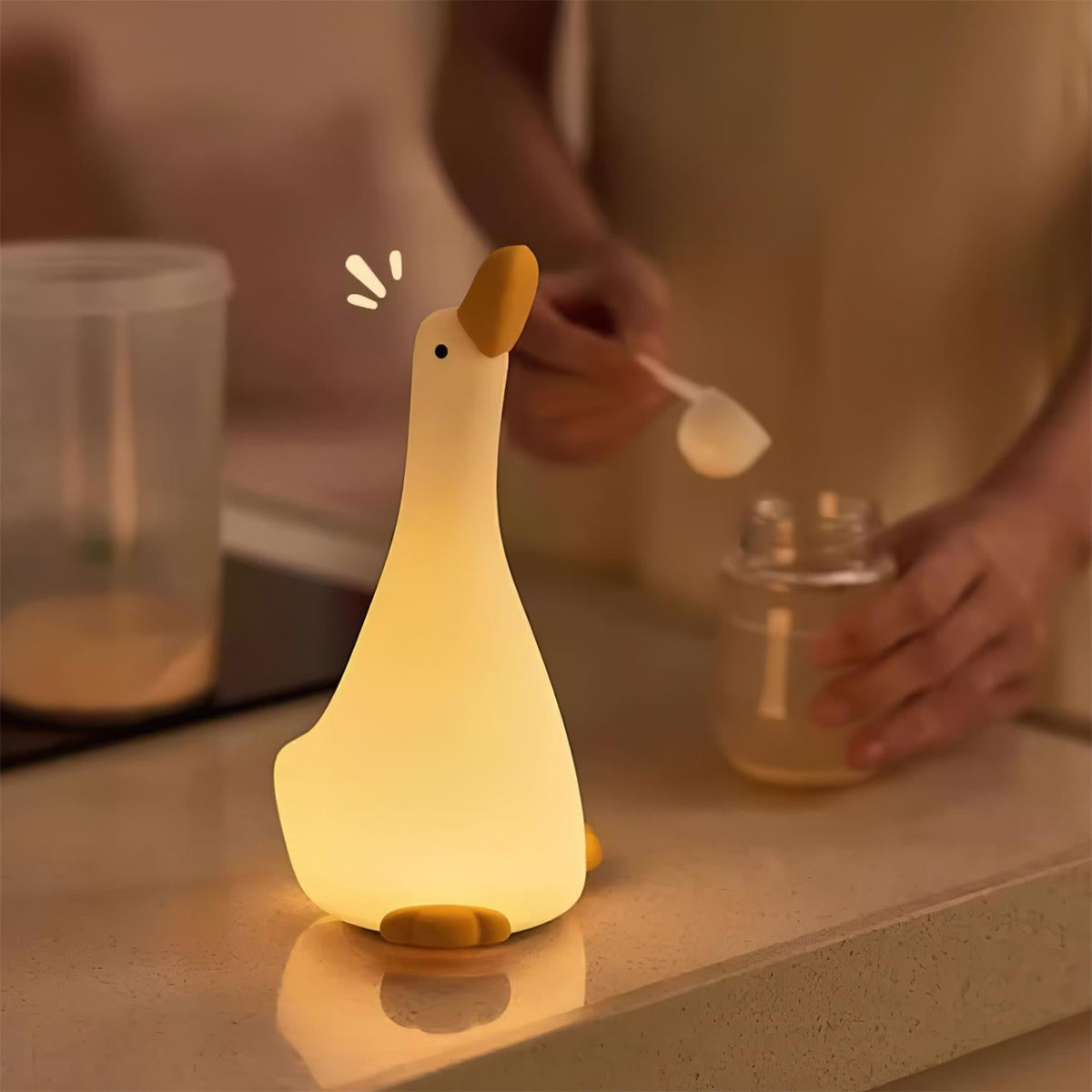 Nočné svetlo Enchanted Goose - hmatové svetlo a upokojujúci dizajn