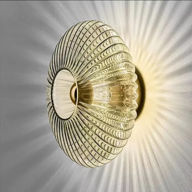 Hullámos Üveg Fali Lámpa – Elegancia és Puha Fény 