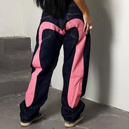 Nina | Modische Hose – Gerade Schnitt und kontrastierendes Herzmuster 