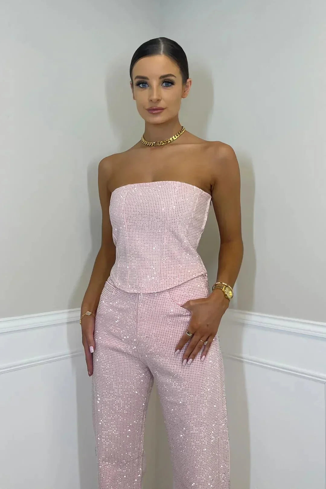 Ginia | Salopetă Lungă Bustieră – Glamour și Distincție 