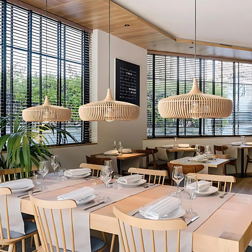 Elegant Light Suspension – Shine and Refinement 