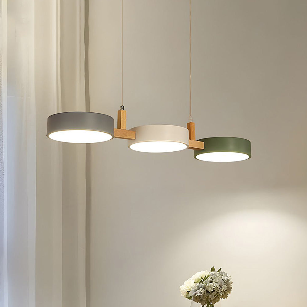 Moderne Metalophængt Lys – Elegant Design Og Trendy Belysning 