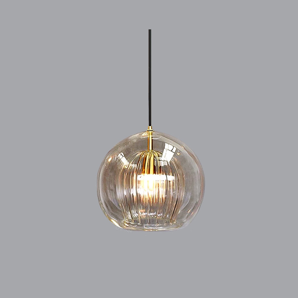 Elegant and Warm Glass Pendant Lamp – Style and Refinement 