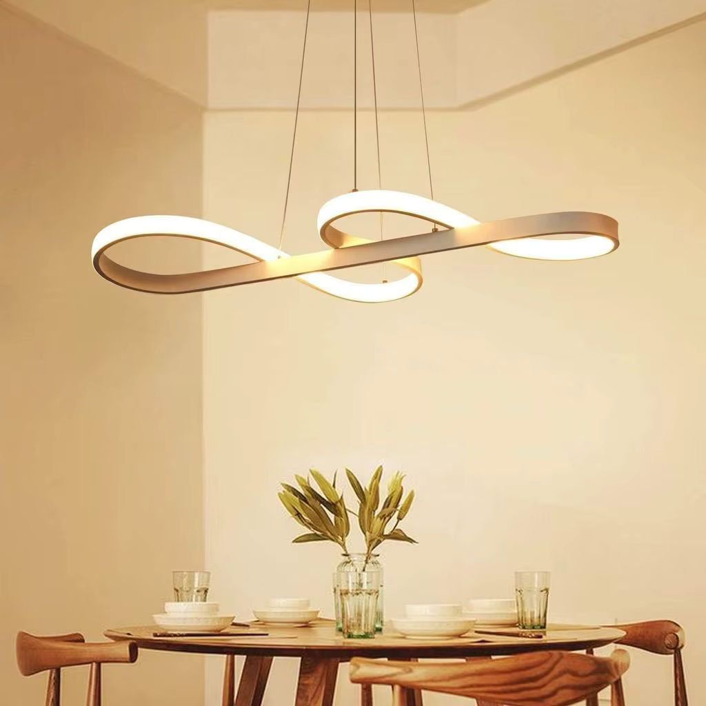 Moderna LED-hänglampa i ringar – Elegant och futuristisk design 
