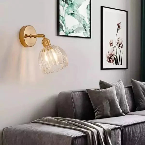 Decorative Wall Sconce – Flower in Bud and Romantic Atmosphere 