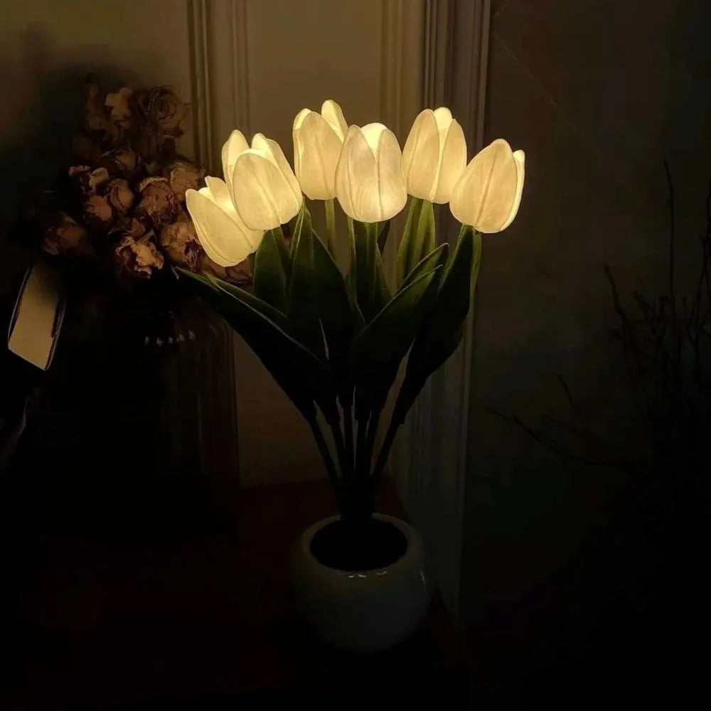 Lámpara Decorativa Tulipán – Ambiente Cálido y Refinado 