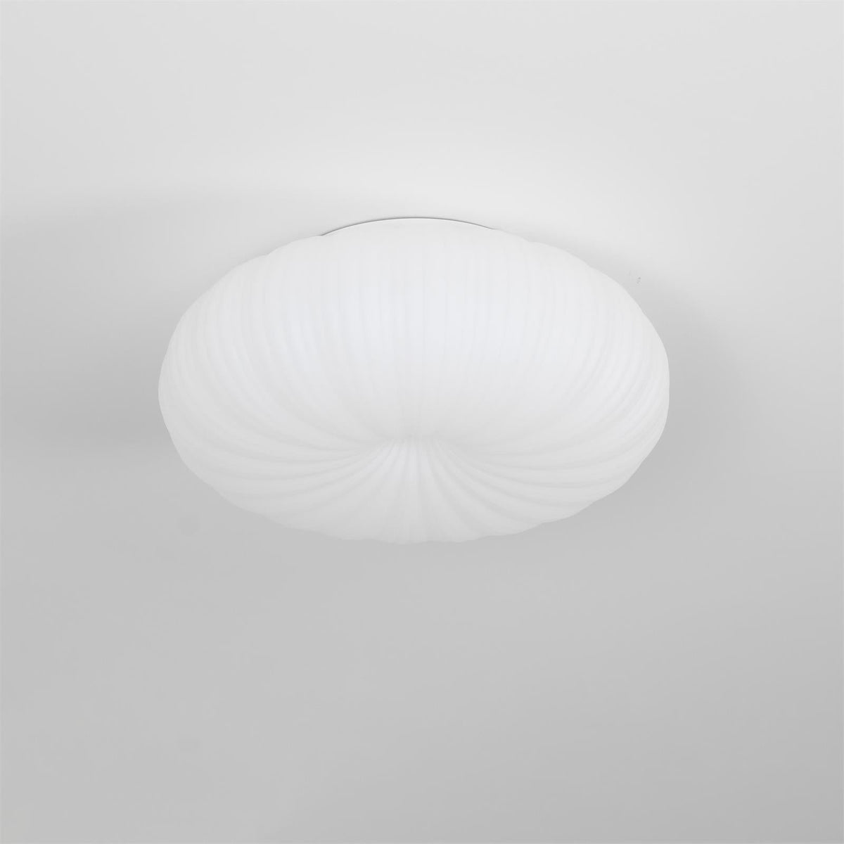 Elegante moderne Deckenleuchte – Anpassbares Licht und personalisierte Atmosphäre 