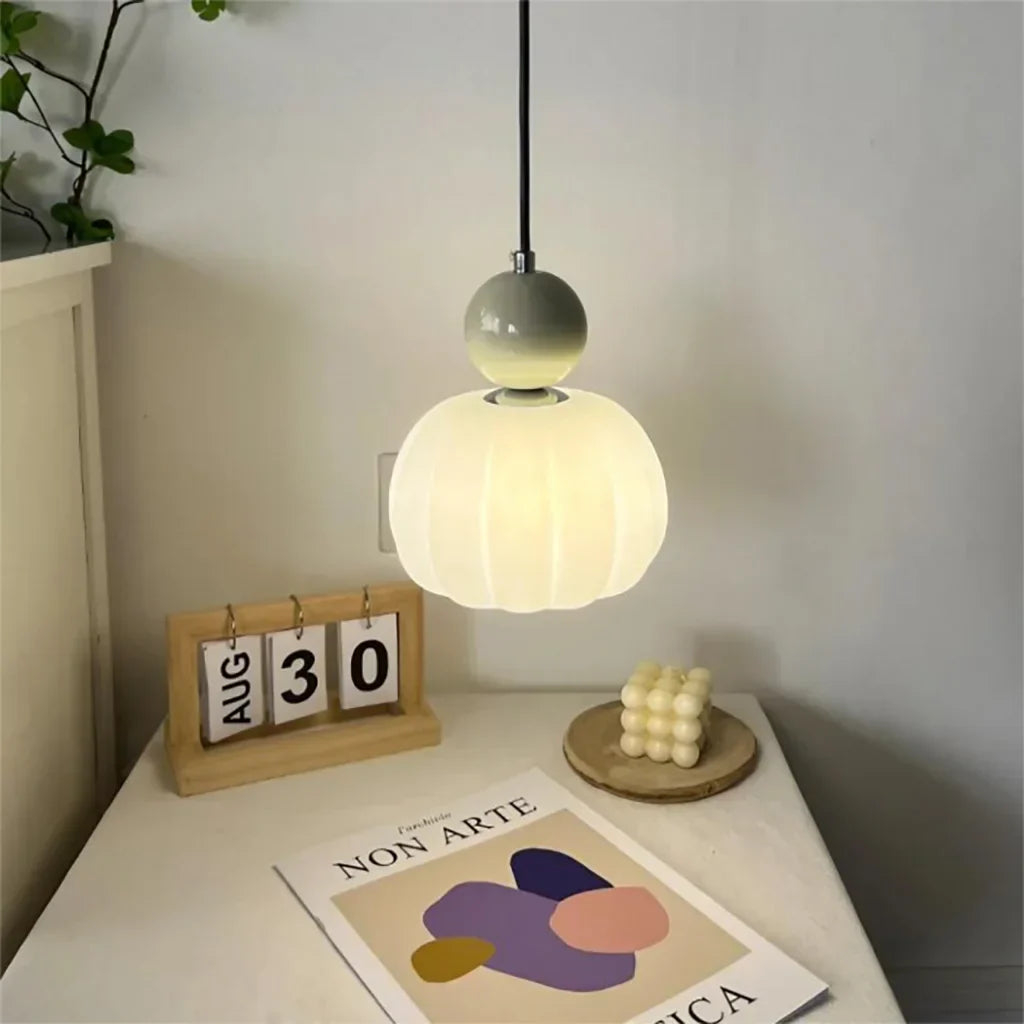 Art Deco Riippuvalaisin – Graafinen ja Ajaton Eleganssi 