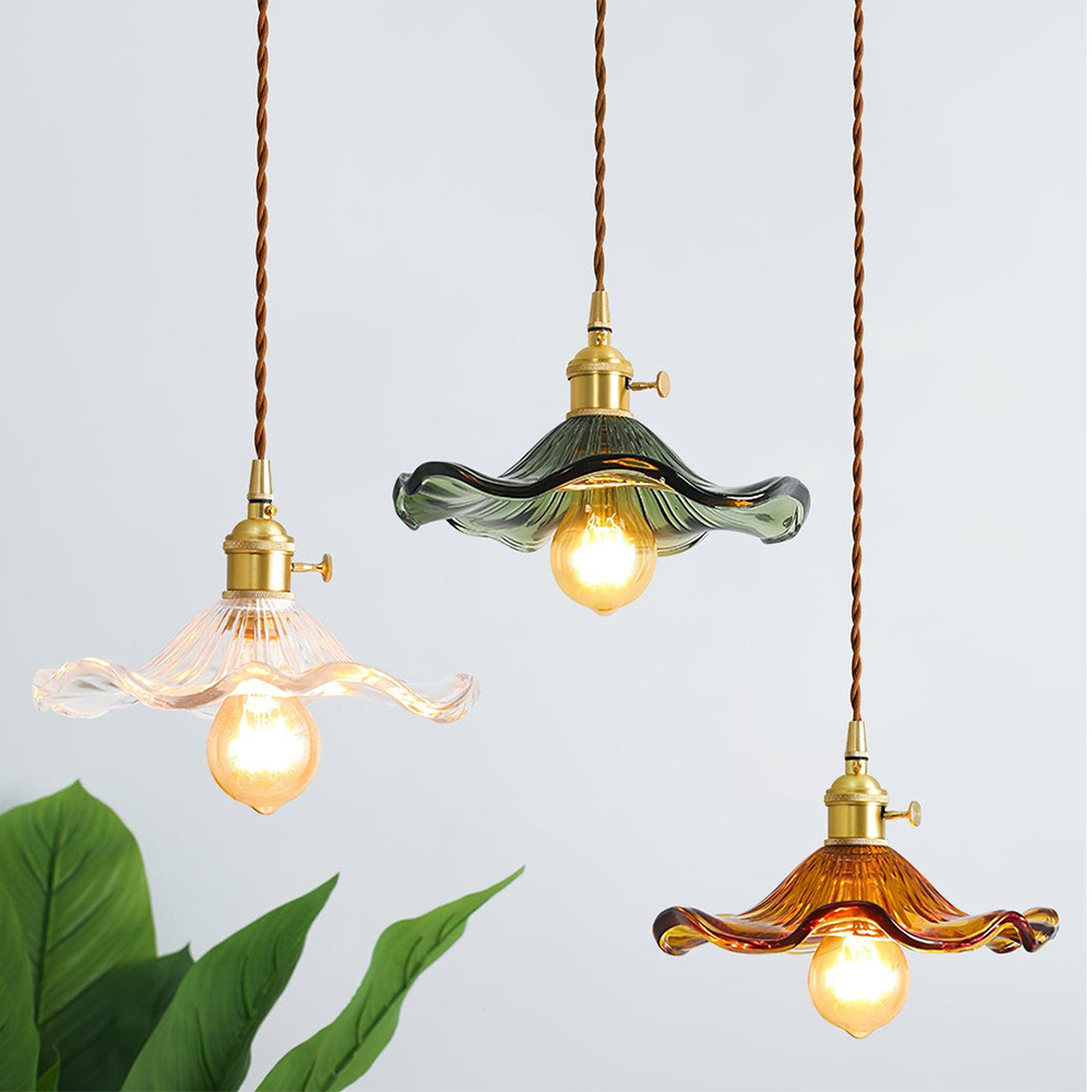 Hanging Flower Lamp – Natural Charm and Tender Spirit 