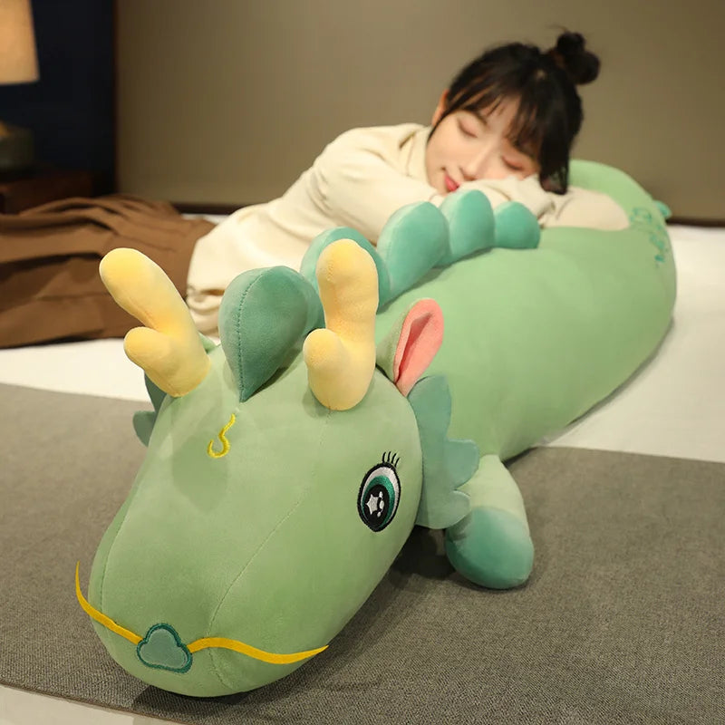 Perna Dragon Plush – Blândețe și Fantezie 