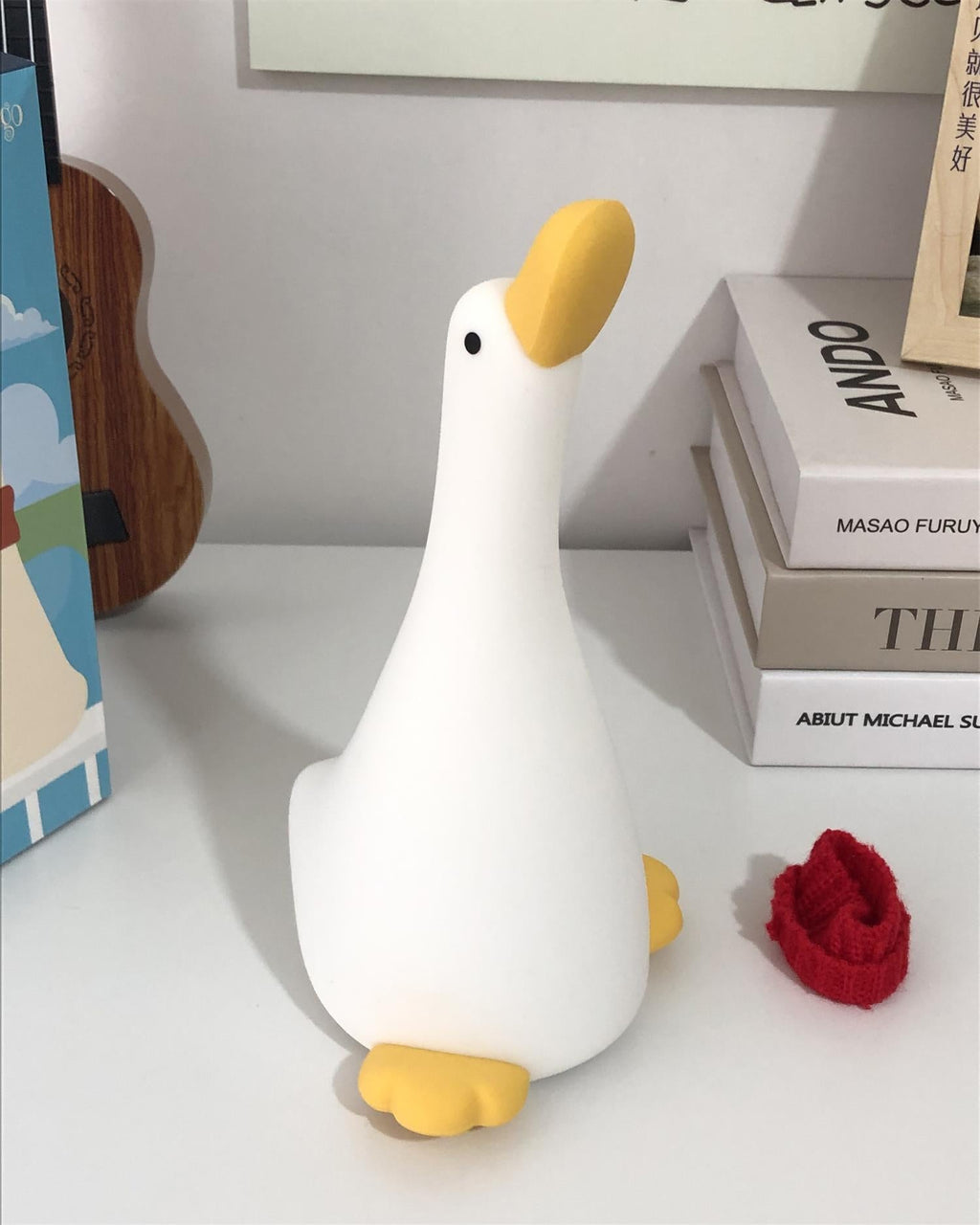 Nočné svetlo Enchanted Goose - hmatové svetlo a upokojujúci dizajn