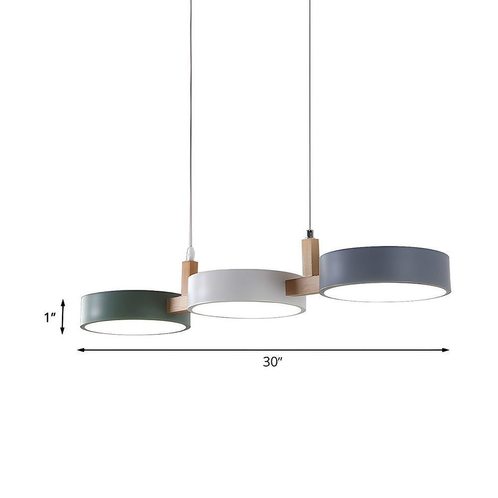 Moderne Metalophængt Lys – Elegant Design Og Trendy Belysning 