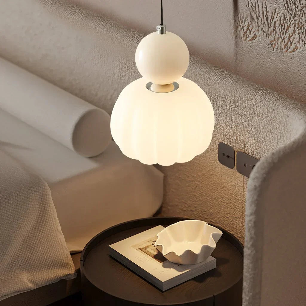 Art Deco Riippuvalaisin – Graafinen ja Ajaton Eleganssi 