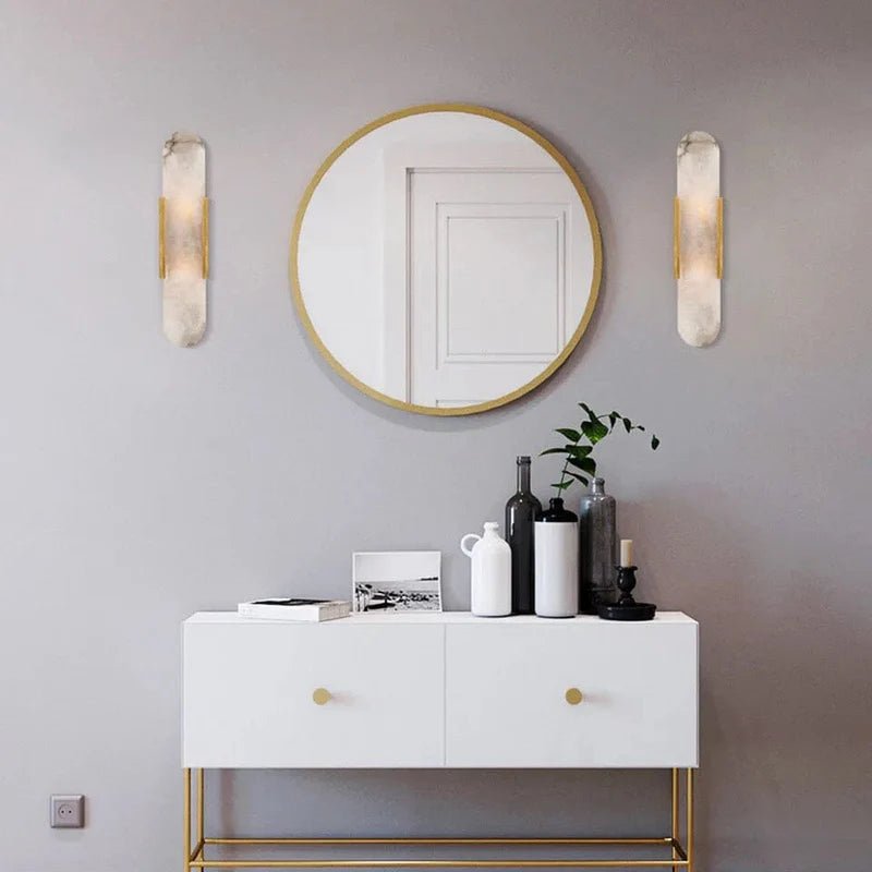 Aplique de Parede LED Preta e Dourada – Elegância Moderna e Design Chic 
