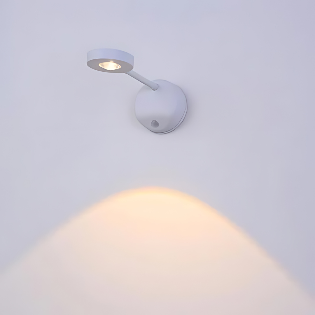 Praktyczna Lampa Ścienna – Czujnik Ruchu i Ładowanie USB 