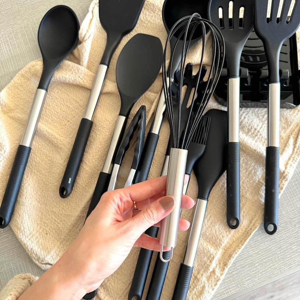 12 Piece Silicone Cookware Set - Complete & Comfortable To Use