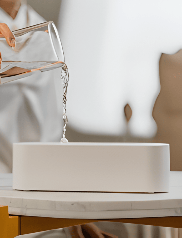 Dyfuzor aromatów USB z wielokolorowym oświetleniem LED - relaksująca atmosfera i lekka mgiełka