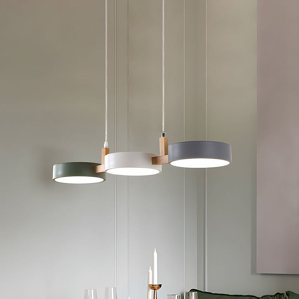 Nowoczesna Lampa Wisząca Metalowa – Elegancki Design i Modne Oświetlenie 