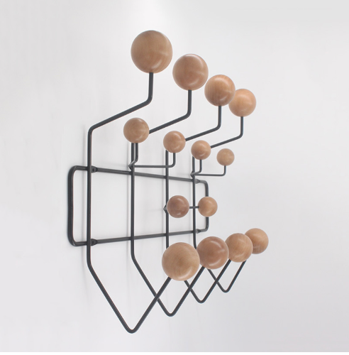 Perchero de pared – Diseño elegante y funcional 