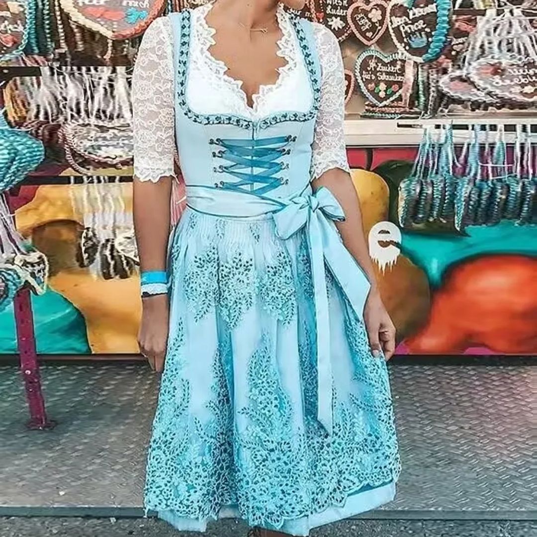 Therese | Fairy Dress – Bavarian Style and Delicate Finishes 