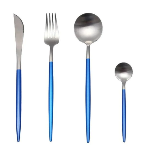 Set di Posate 24 Pezzi – Finitura Chic Per Tavola Raffinata 