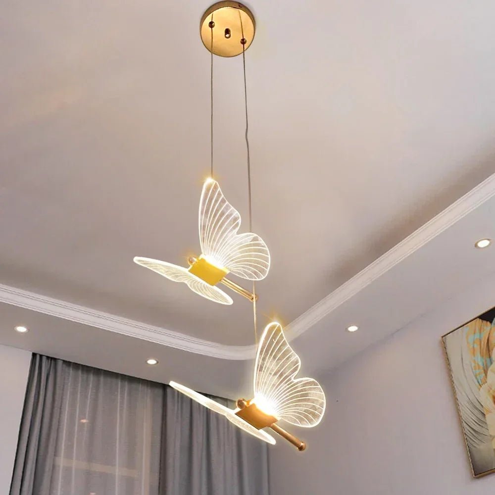 Lampada Pendente Farfalla – Eleganza e Originalità 